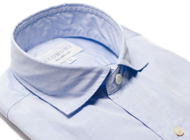 The Coleman Chambray Slim Fit collar